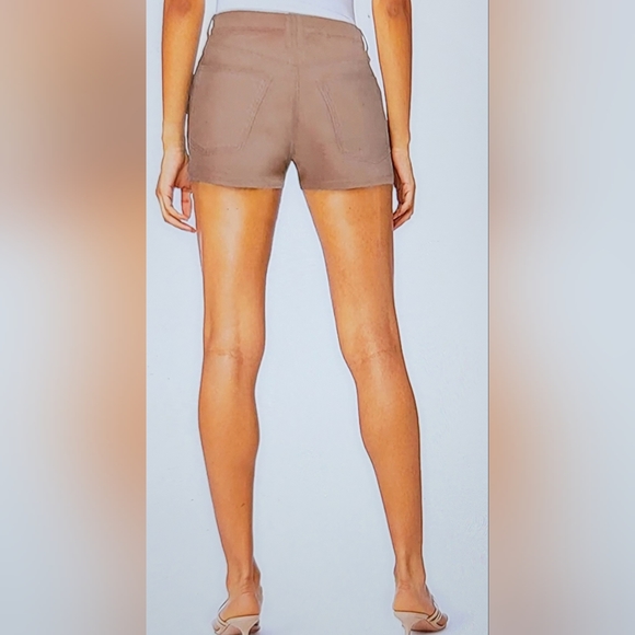 NWT Butt Lifting Khaki functional pockets Stretch Cotton Shorts size 16 - Picture 2 of 10